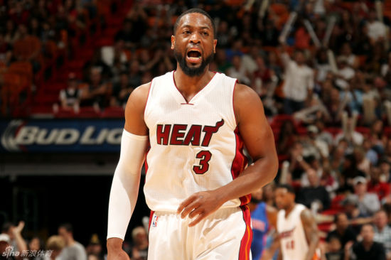 不约而同地 不约而同地